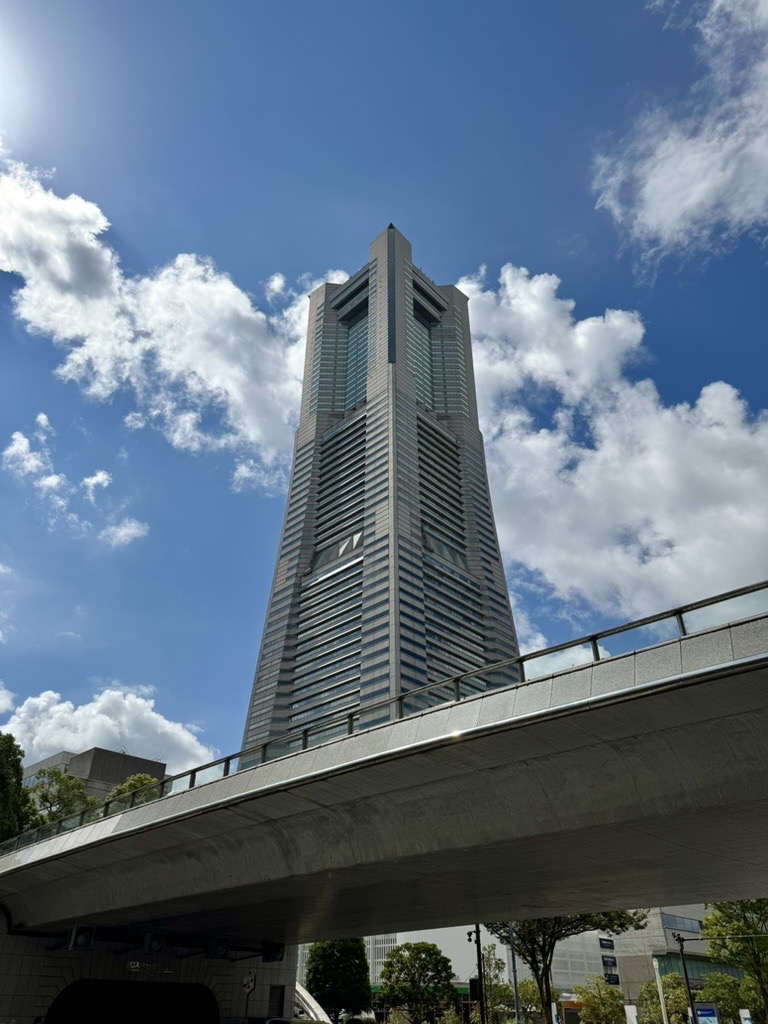 横浜